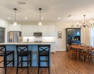158 Cypress Hill Drive - Photo Thumbnail 10