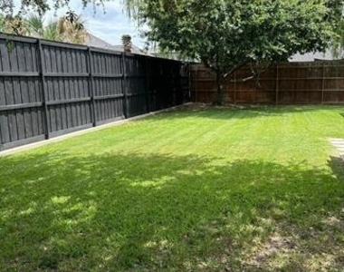 5005 Shadowood Trail - Photo Thumbnail 25