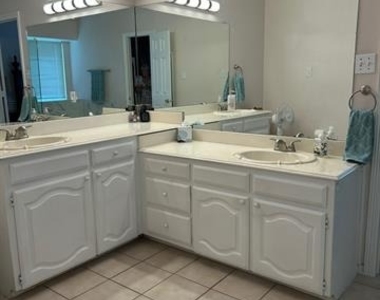 5005 Shadowood Trail - Photo Thumbnail 17
