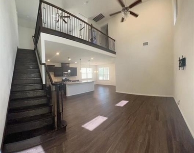 2405 Larimar Drive - Photo Thumbnail 16