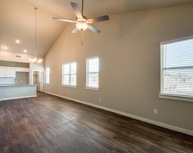 750 Fallow Drive - Photo Thumbnail 3