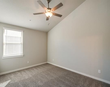 750 Fallow Drive - Photo Thumbnail 11