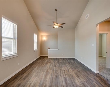 750 Fallow Drive - Photo Thumbnail 5