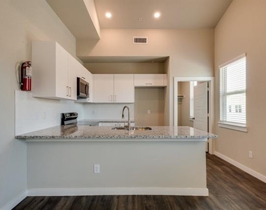 750 Fallow Drive - Photo Thumbnail 6