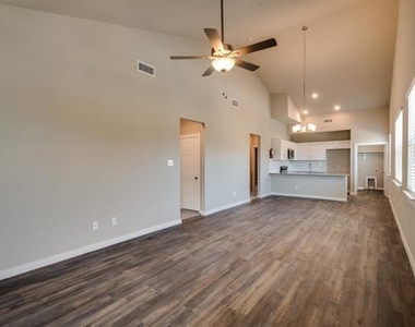750 Fallow Drive - Photo Thumbnail 2