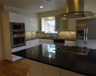 7017 Haverford Road - Photo Thumbnail 3