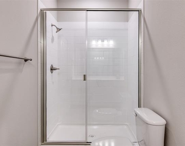 609 Blackland Drive - Photo Thumbnail 19