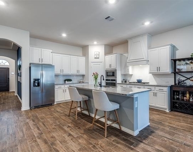3129 Maverick Drive - Photo Thumbnail 12