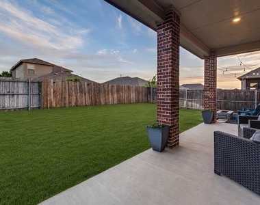 3129 Maverick Drive - Photo Thumbnail 28