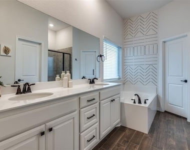 3129 Maverick Drive - Photo Thumbnail 20