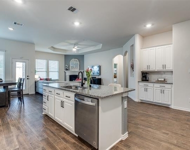 3129 Maverick Drive - Photo Thumbnail 14