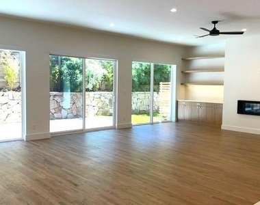 4420 Abbott Avenue - Photo Thumbnail 2