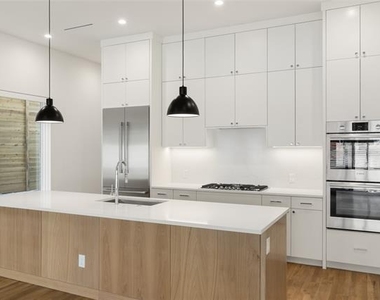 4420 Abbott Avenue - Photo Thumbnail 6