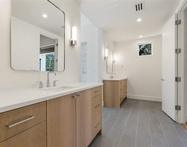 4420 Abbott Avenue - Photo Thumbnail 15