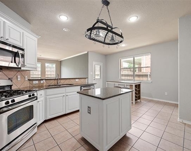 10005 Butte Meadows Drive - Photo Thumbnail 14