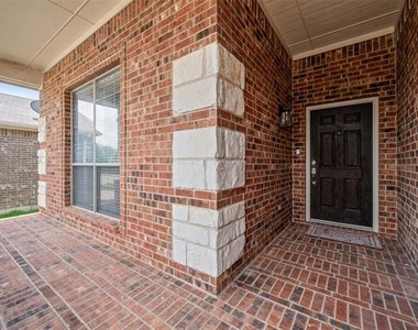10005 Butte Meadows Drive - Photo Thumbnail 6