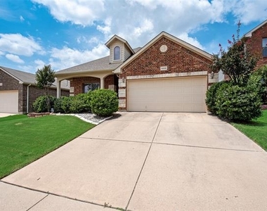 10005 Butte Meadows Drive - Photo Thumbnail 4
