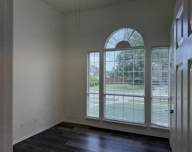 509 S Avalanche Drive - Photo Thumbnail 15