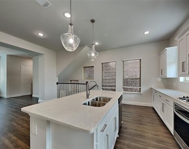 2232 Palomino Street - Photo Thumbnail 4