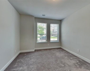 2232 Palomino Street - Photo Thumbnail 11