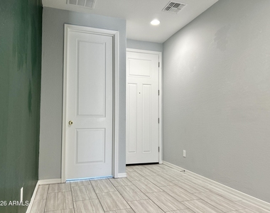 35991 W San Clemente Avenue - Photo Thumbnail 2