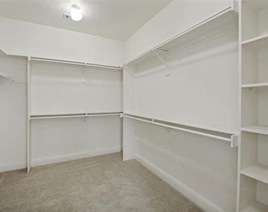 11523 Westlawn Lane - Photo Thumbnail 30