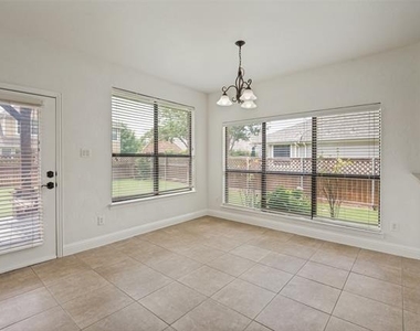11523 Westlawn Lane - Photo Thumbnail 16