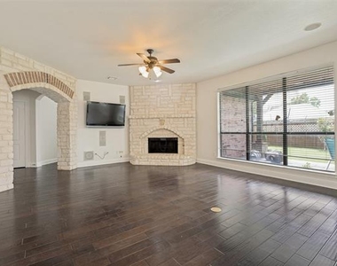 11523 Westlawn Lane - Photo Thumbnail 5