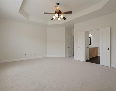 11523 Westlawn Lane - Photo Thumbnail 24