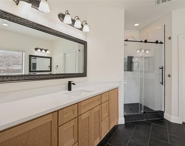 11523 Westlawn Lane - Photo Thumbnail 31