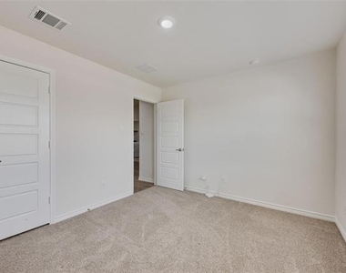 727 Dove Haven Way - Photo Thumbnail 18