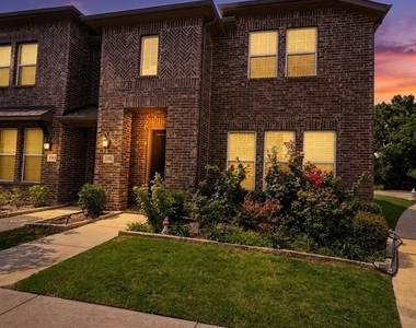 1001 Old Iron Bend - Photo Thumbnail 3