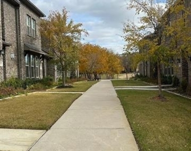 1001 Old Iron Bend - Photo Thumbnail 26