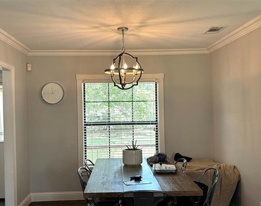 3835 Hawick Lane - Photo Thumbnail 6
