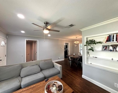 3835 Hawick Lane - Photo Thumbnail 5