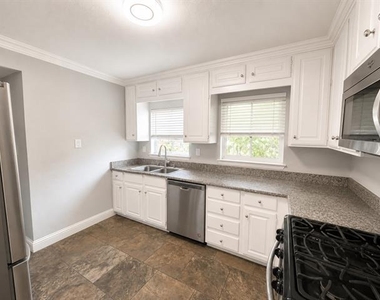 3835 Hawick Lane - Photo Thumbnail 2