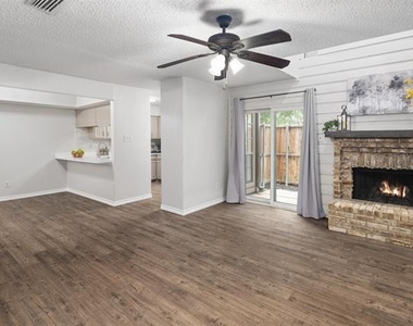 333 Melrose Drive - Photo Thumbnail 16