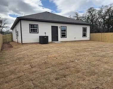 3513 Tomahawk Drive - Photo Thumbnail 15