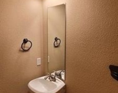 1815 Bersand - Photo Thumbnail 5