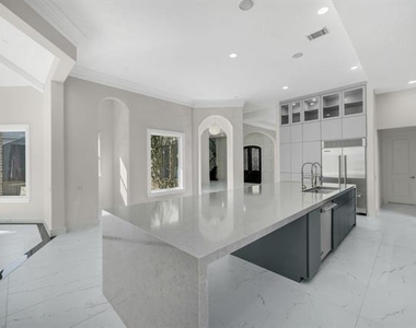 6363 Pintail Lane - Photo Thumbnail 24