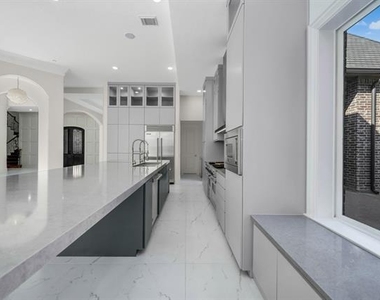 6363 Pintail Lane - Photo Thumbnail 27