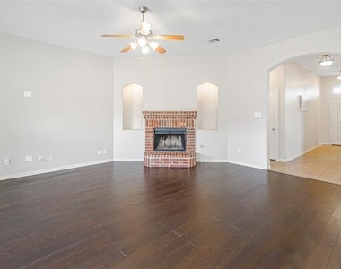6528 Sierra Madre Drive - Photo Thumbnail 8