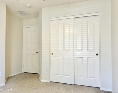 38564 N La Grange Lane - Photo Thumbnail 15