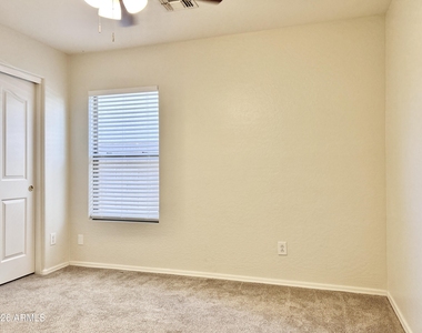 38564 N La Grange Lane - Photo Thumbnail 16