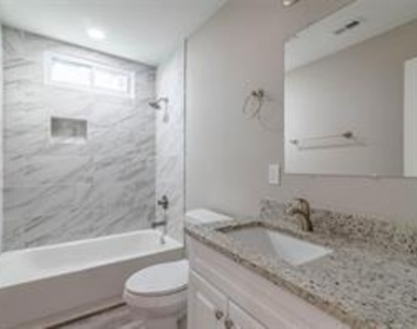 220 W Murray Street - Photo Thumbnail 10