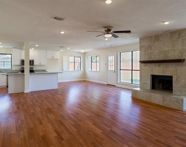 6536 Bronze Leaf Drive - Photo Thumbnail 12