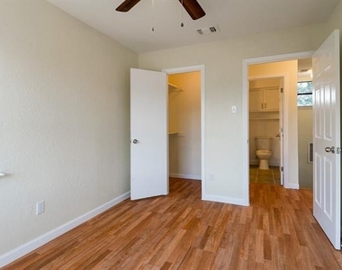 6536 Bronze Leaf Drive - Photo Thumbnail 29