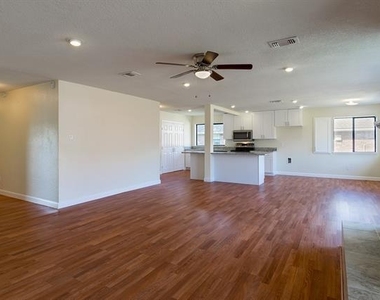 6536 Bronze Leaf Drive - Photo Thumbnail 13