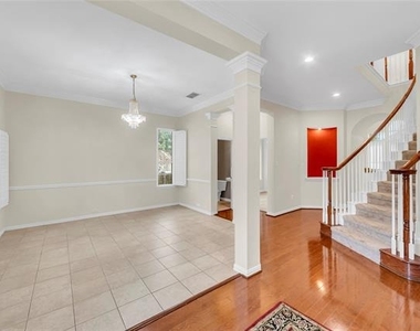 3920 Autumn Lane - Photo Thumbnail 5