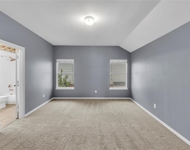 3920 Autumn Lane - Photo Thumbnail 26